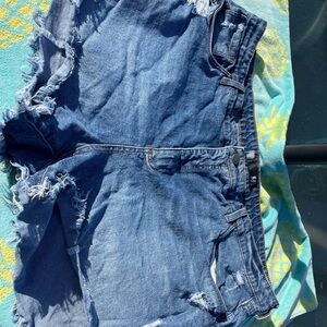 KUT from the Kloth Jane Distressed Blue Jean Shorts SZ 24W.